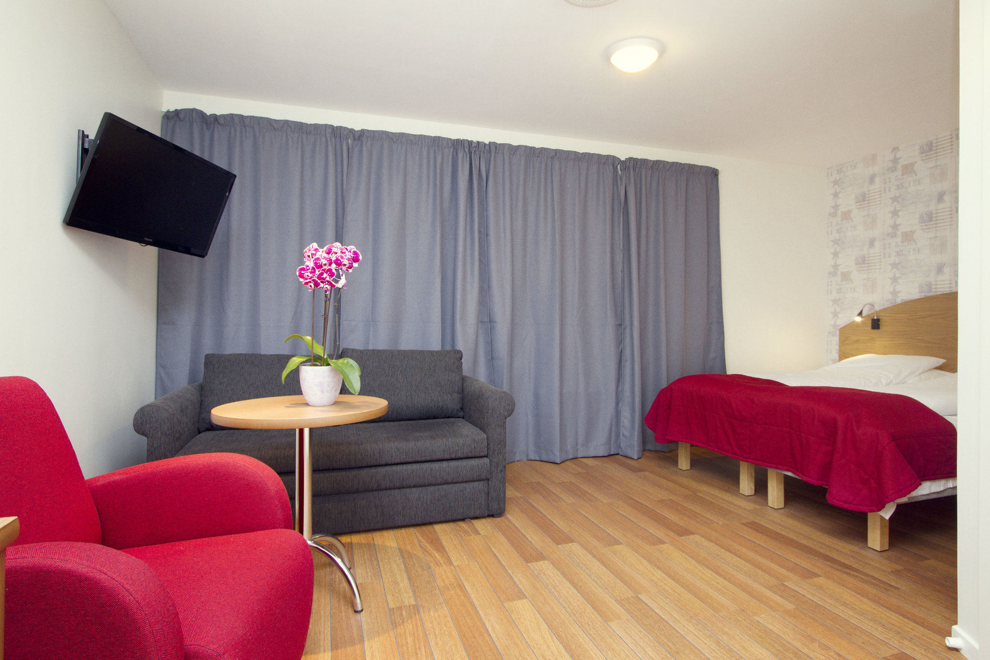 Astoria Hotel Kristiansund Exteriör bild
