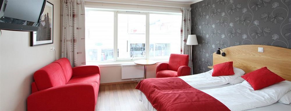 Astoria Hotel Kristiansund Exteriör bild