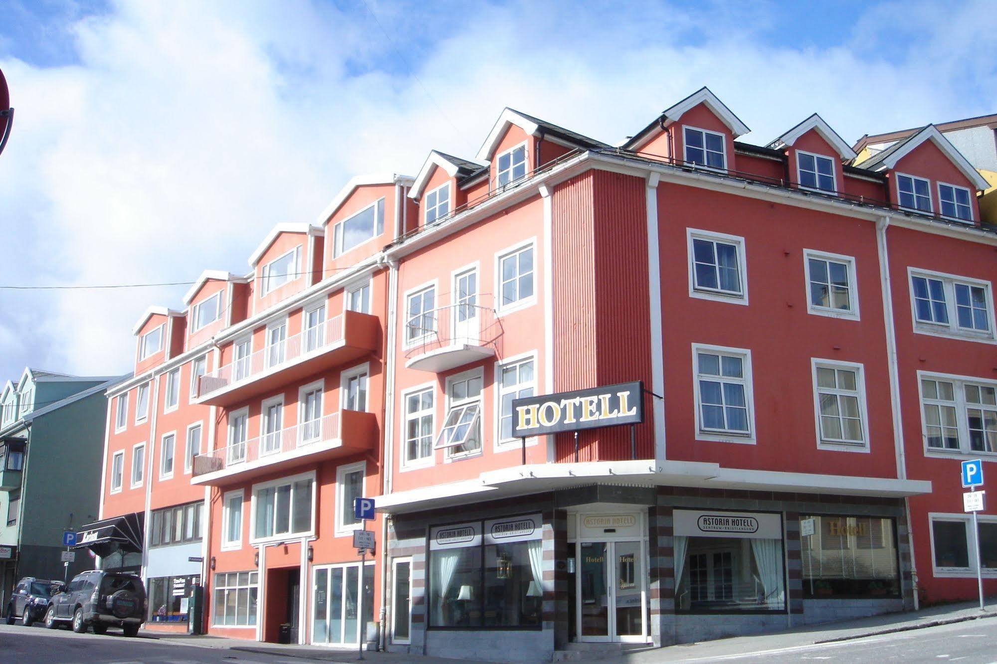 Astoria Hotel Kristiansund Exteriör bild